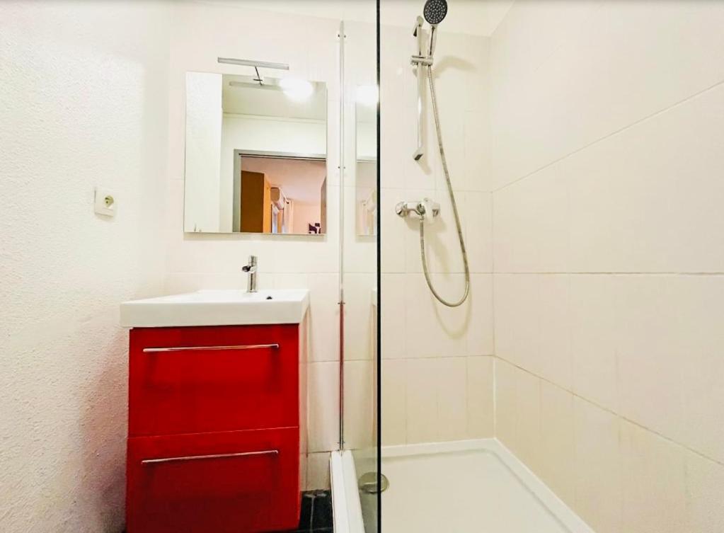 Suite Kobalt Villeurbanne Luaran gambar