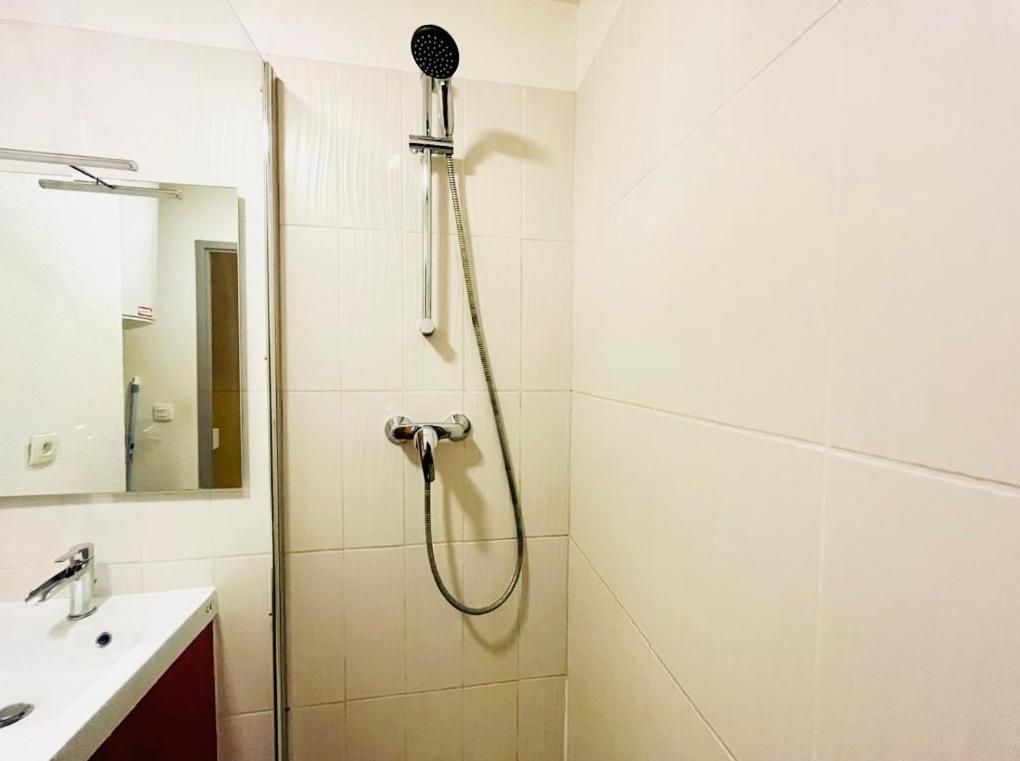 Suite Kobalt Villeurbanne Luaran gambar